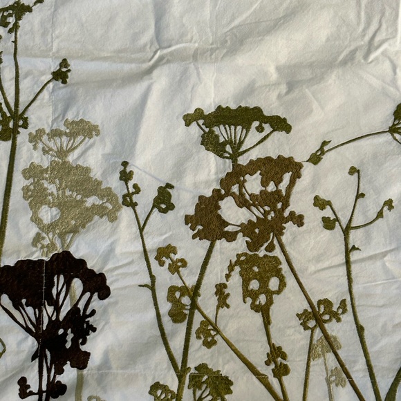 Margaret Muir pillow shams set of two - Picture 5 of 7